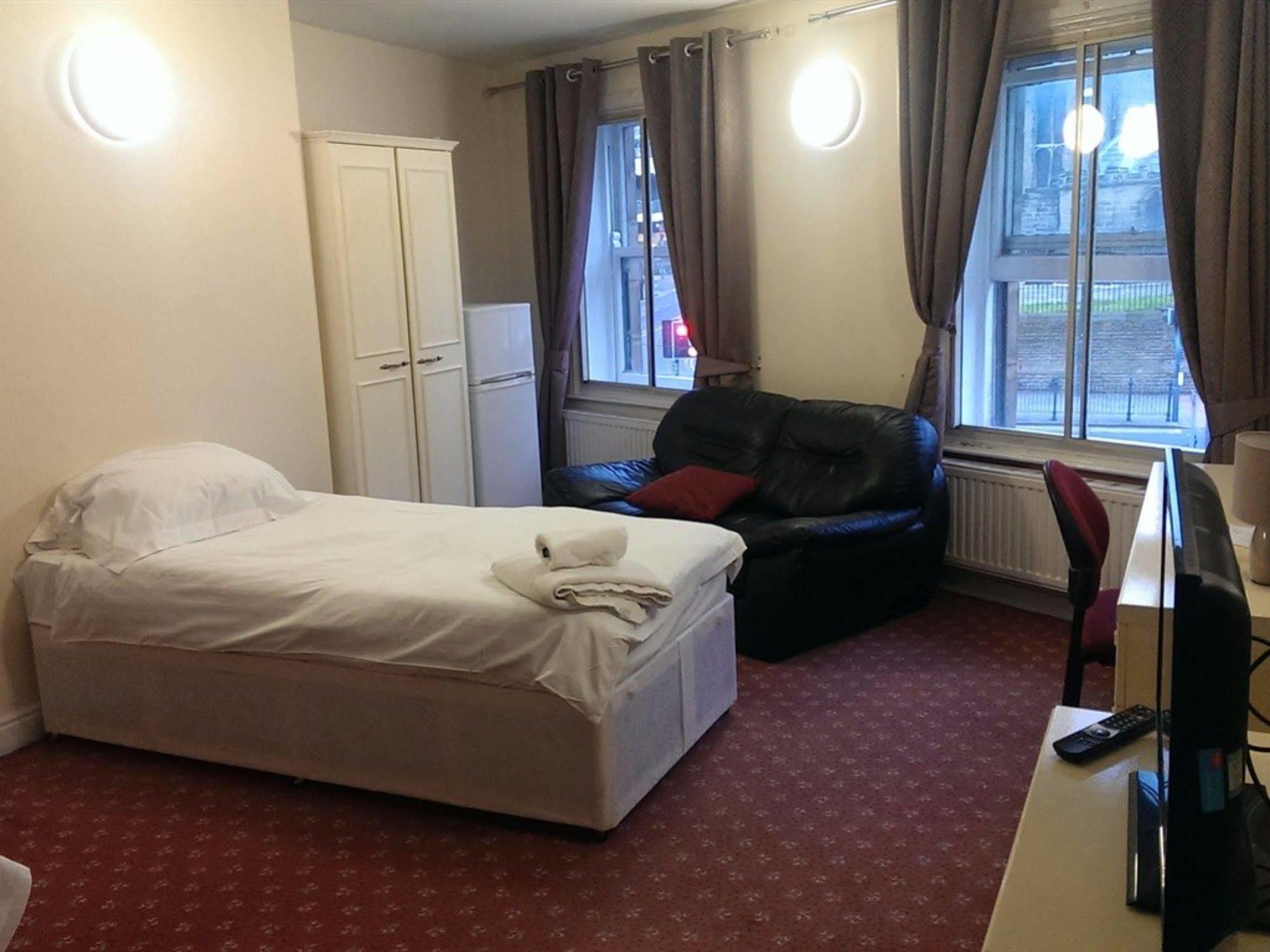 Huddersfield Hotel Exterior foto